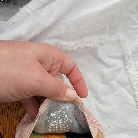 OLUKAI PINK SLIDE ONS WOMEN'S SZ 6.5 - Picture 7 of 7